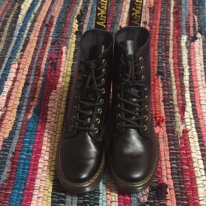 Dr. Martens Zavala Boot